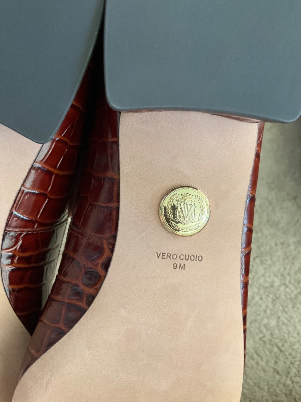 Veronica Beard Cecile Bow Crocodile Leather Pumps - Picture 7 of 9